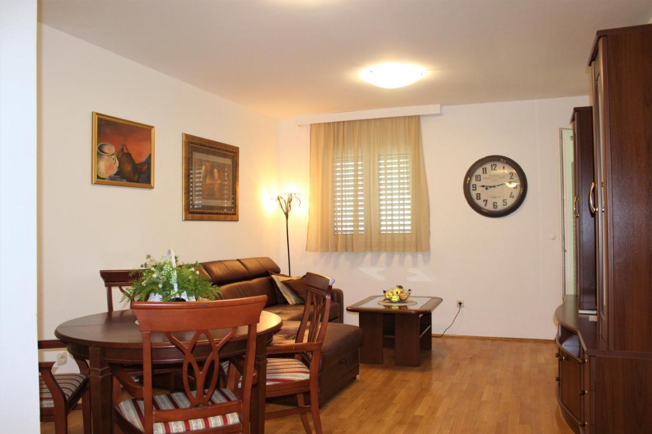 City Center Apartments Miro Makarska Ngoại thất bức ảnh